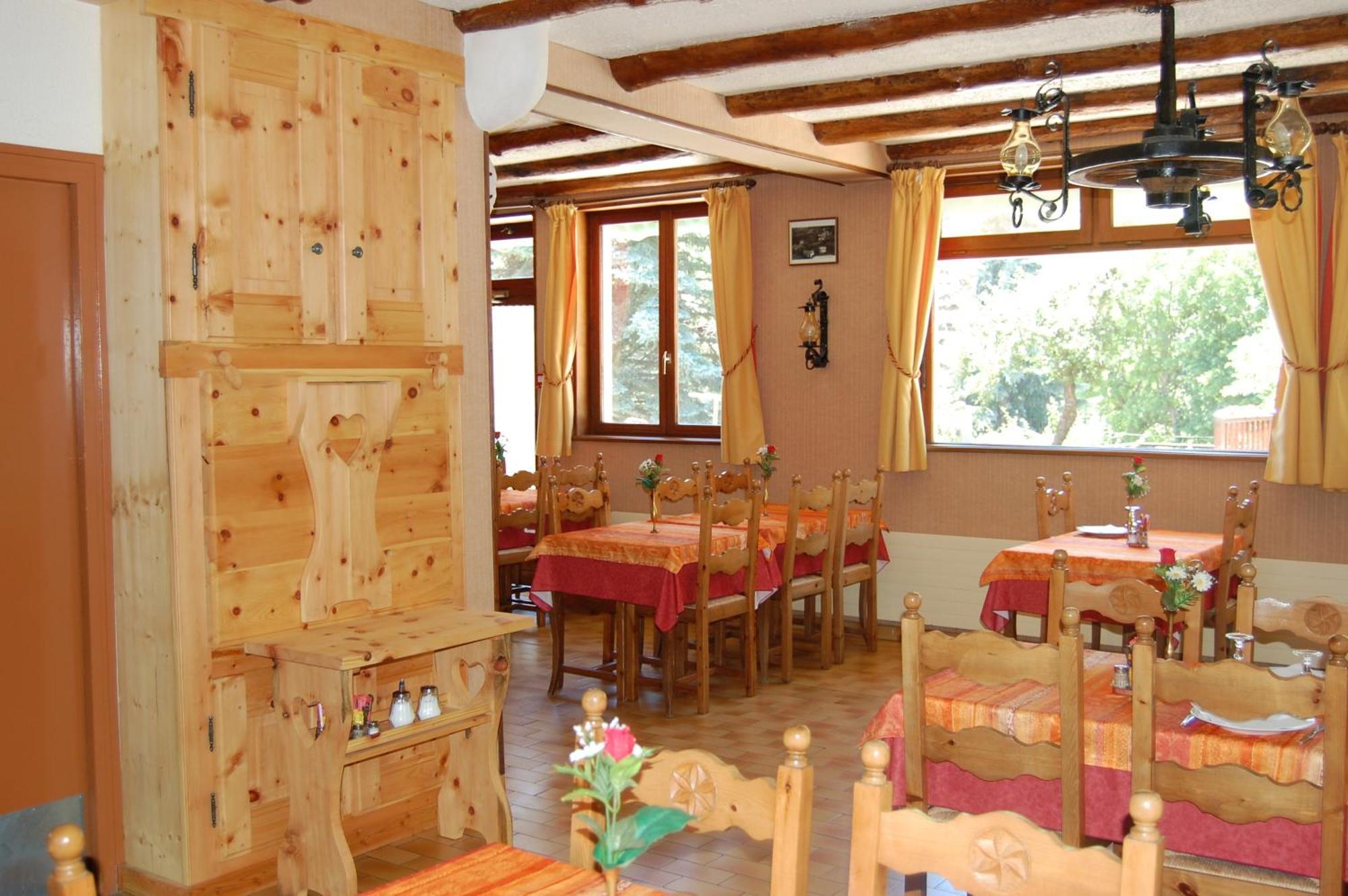 Au Bon Logis Hotel ริซูล ภายนอก รูปภาพ